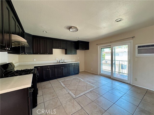 Foto del edificio - 8863 San Bernardino Rd