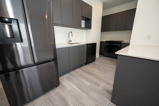 Photo du bâtiment - Beautiful New 2 Bed 2 Bath