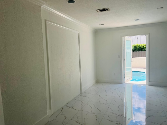 Photo - 16400 NW 82nd Ct Apartment