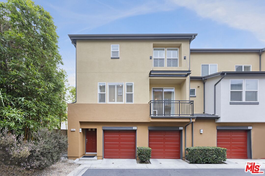 8620 Belford Ave Unit 505, Los Angeles, CA 90045 Condo for Rent in