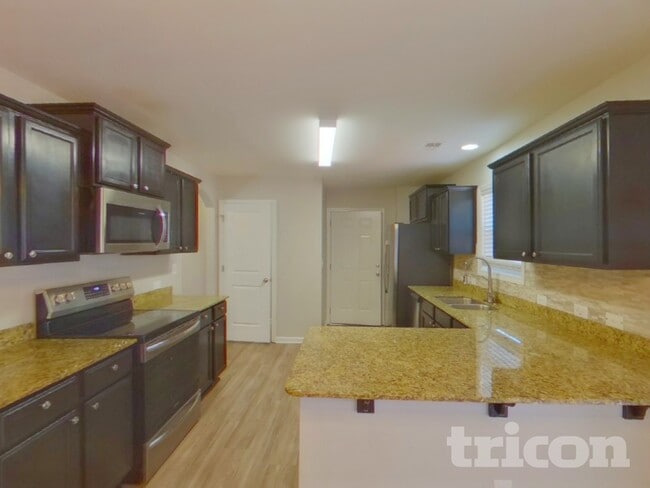 Foto del edificio - 18 Driftwood Ave