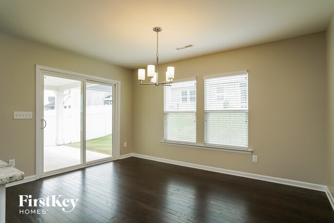 Building Photo - 142 Pamlico Dr