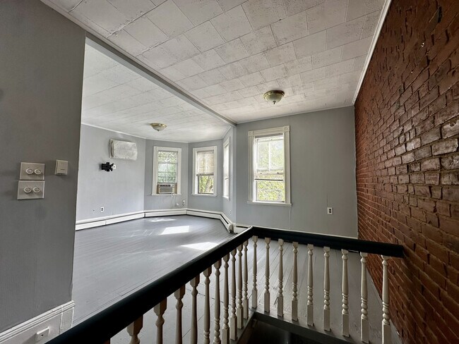 Foto del edificio - 729A Somerville Ave