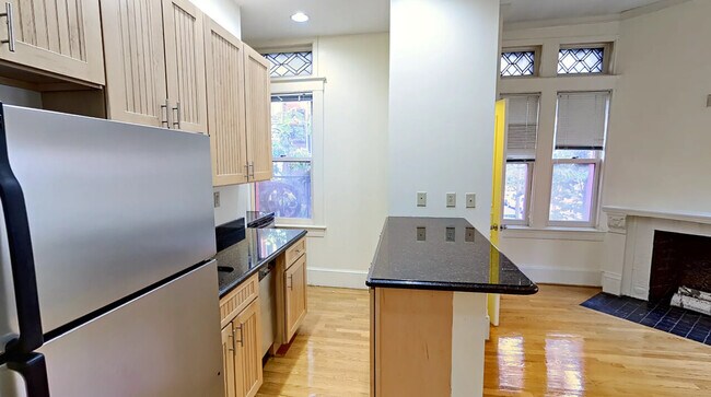 Foto del edificio - 191 Commonwealth Ave