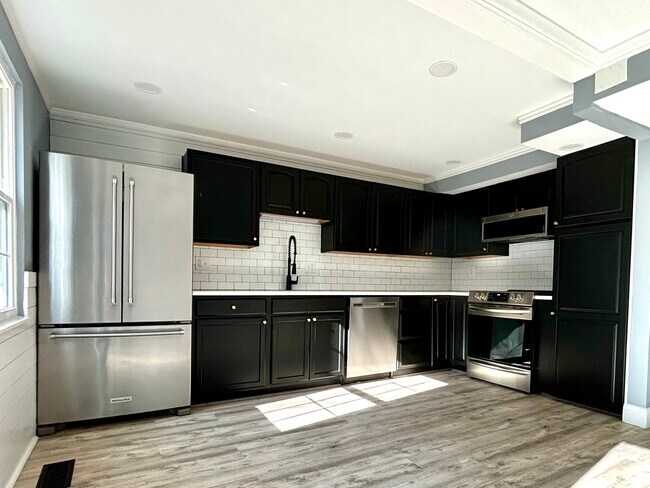 Building Photo - 43 Bickel Ct