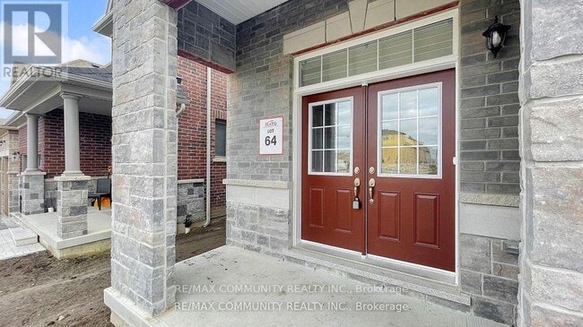 Building Photo - 63 English Dr E