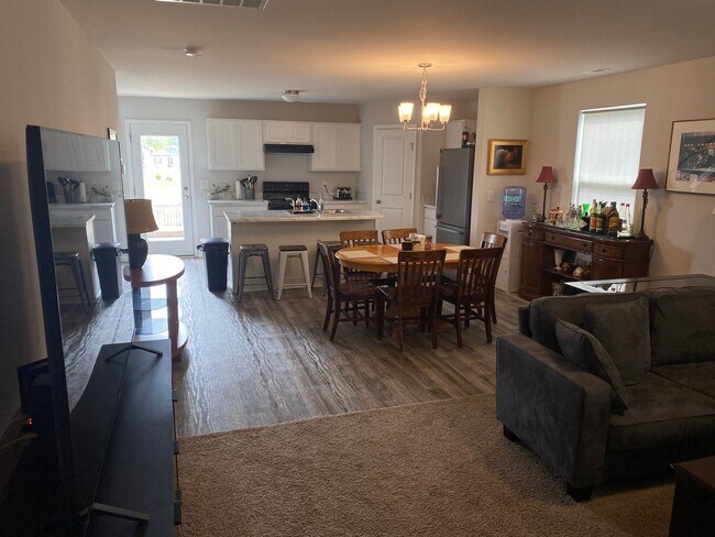 Foto del edificio - 3 Bedroom Single Family Home in Holly Ridge