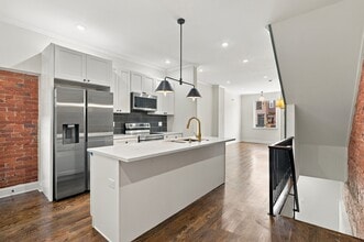 Building Photo - 2434 N 33rd St