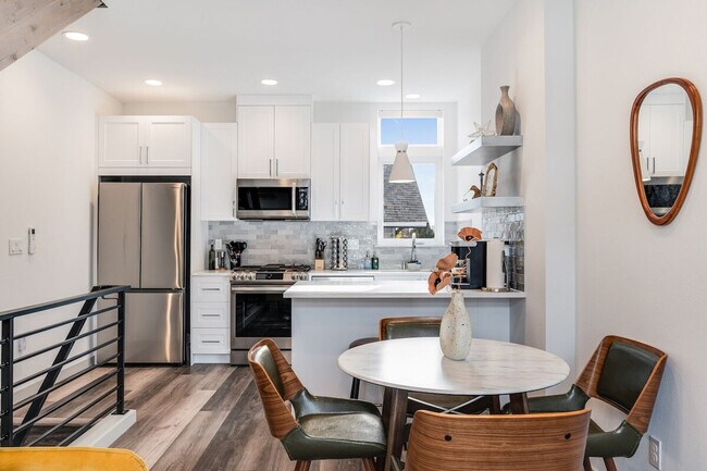 Foto del edificio - 4613 Dayton Ave N