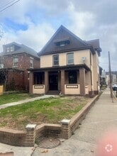 Building Photo - 500 Park Rd