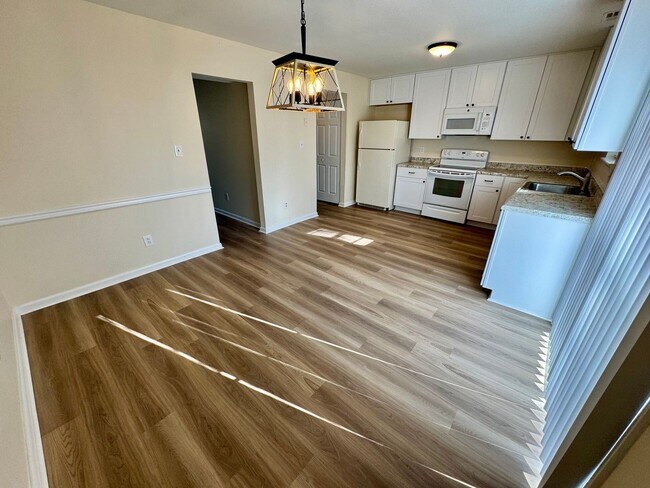 Foto del edificio - LYNBROOK LANDING