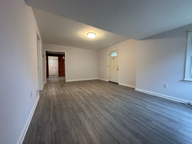 Building Photo - Spacious Two-Bedroom House In Harford County