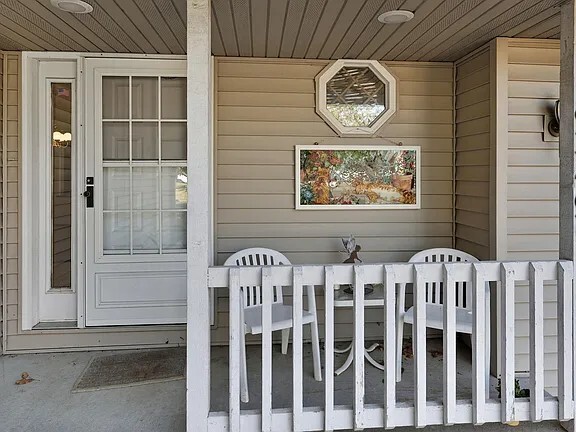 Building Photo - 8349 Sheridan Ave N