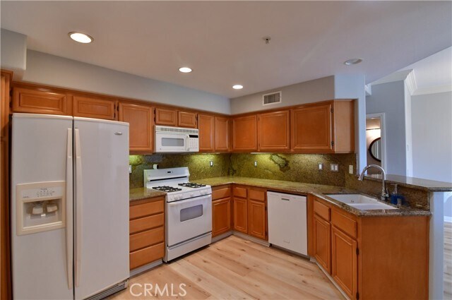 Foto del edificio - 2354 Sunningdale Dr