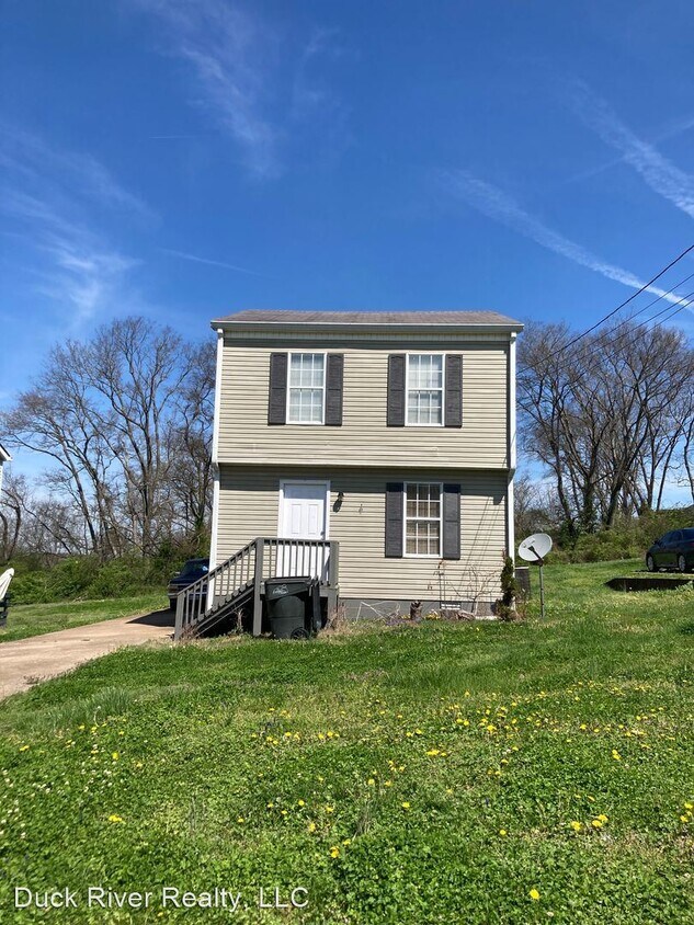 Primary Photo - 2 br, 1.5 bath House - 404 W 14th Street