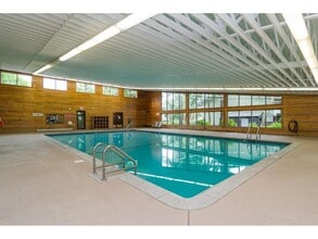 Building Photo - 7486-7138 138 St