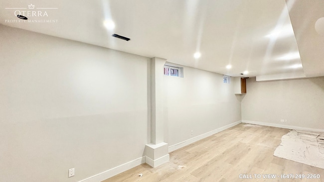 Building Photo - 274 Equestrian Dr