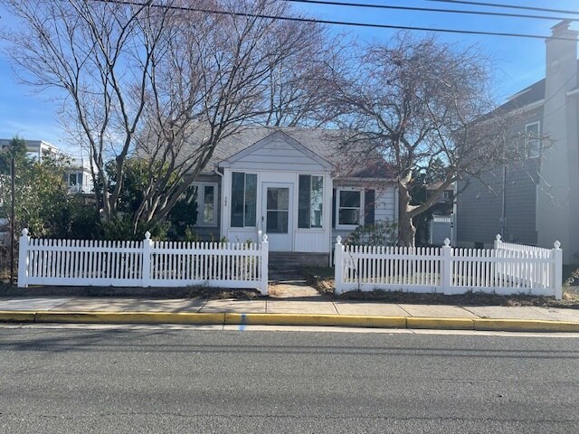 Foto del edificio - 504 Cramer Ave