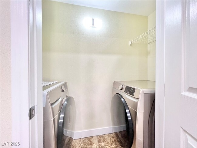 Building Photo - 8000 W Badura Ave