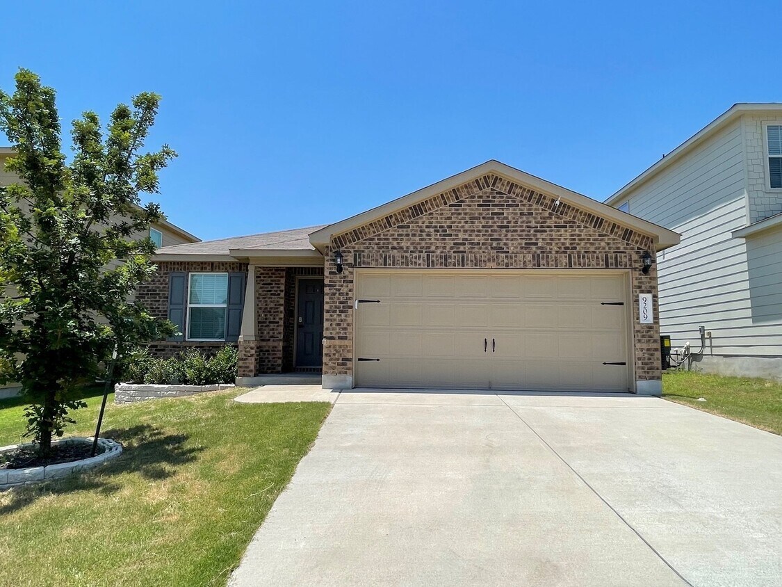 9209 Bowfield Dr, Killeen, TX 76542 Room for Rent in Killeen, TX