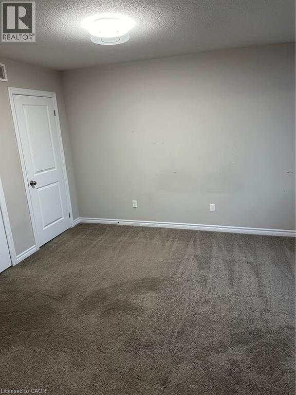 Photo du bâtiment - 78 Meadowridge St