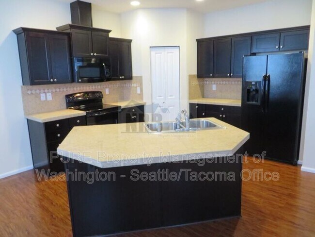 Building Photo - 1917 201st St E