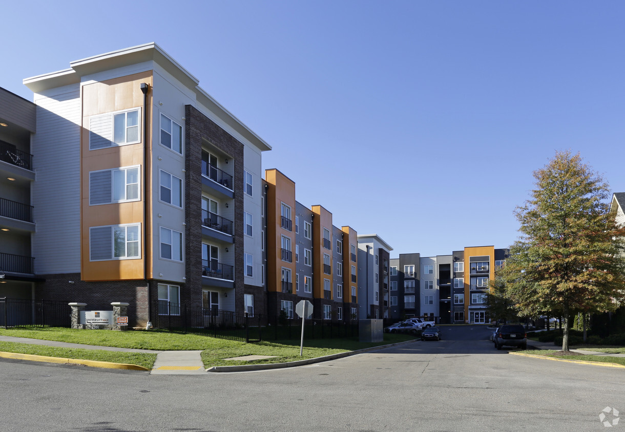 Primary Photo - University Walk | Student Housing