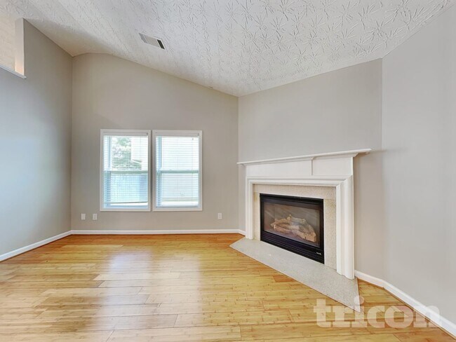 Building Photo - 3692 Tullamore Ln