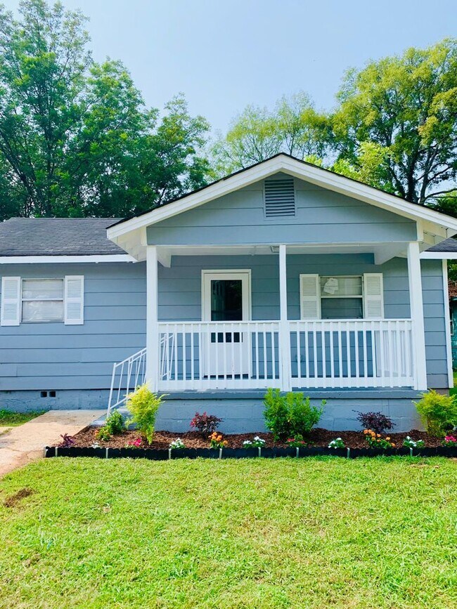 Foto del edificio - 3621 Laurel Ave SW