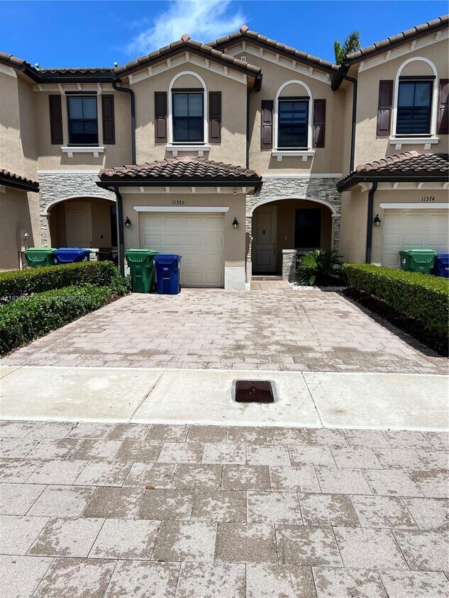 Primary Photo - 11370 SW 254th Terrace