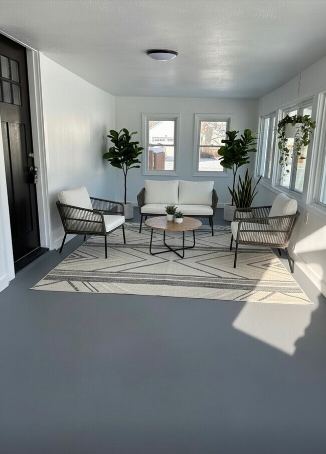 Foto del edificio - 3018 Alice Ave