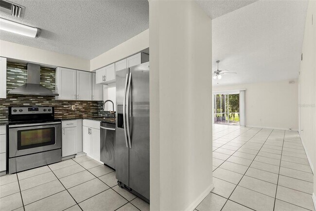 Foto del edificio - 10439 Isleworth Ave