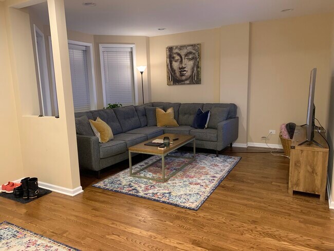 Foto del edificio - 4420 N Laporte Ave