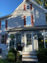 Building Photo - 438 Main St