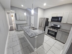 Building Photo - 1246 Cleveland St