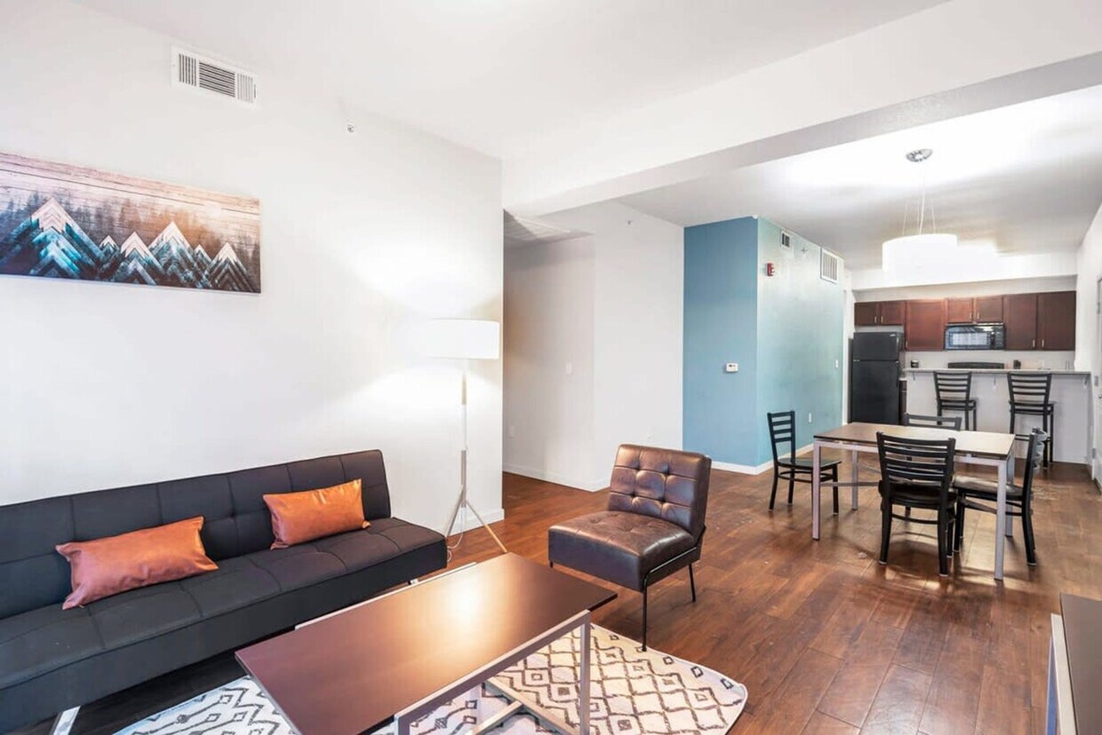 Foto principal - 1758 6th Ave