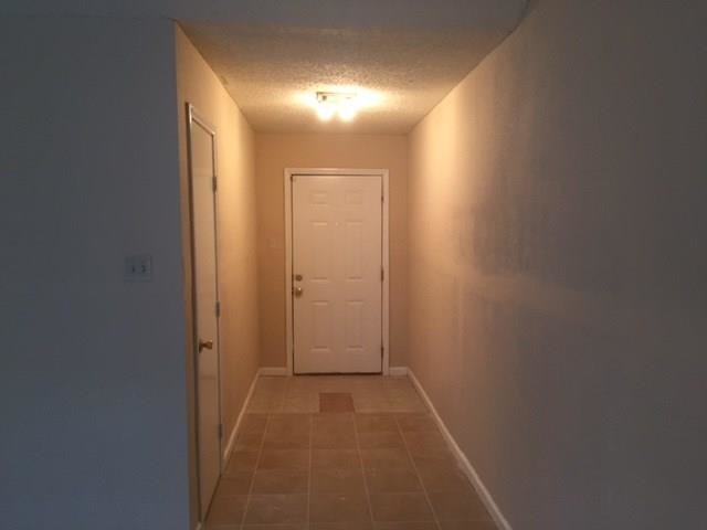 Building Photo - 2131 Hazlitt Dr