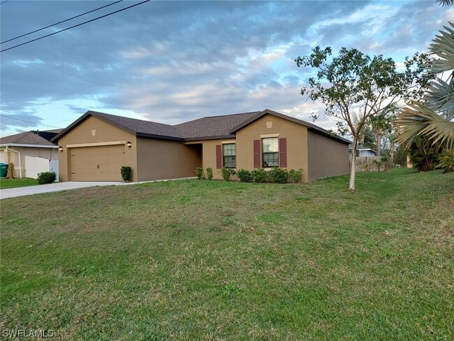 Building Photo - 2709 SW 18th Ave