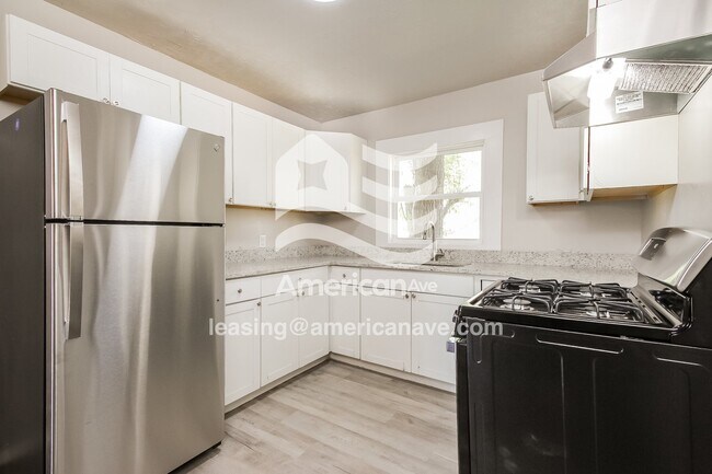 Foto del edificio - 725 E 42nd St N
