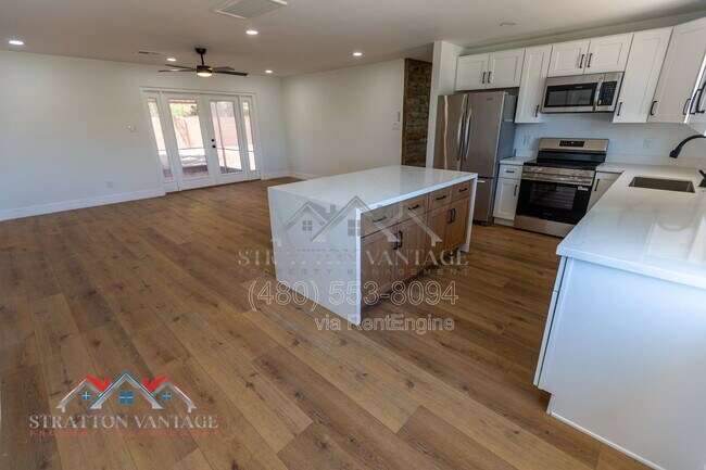 Foto del edificio - 4826 E Avalon Dr