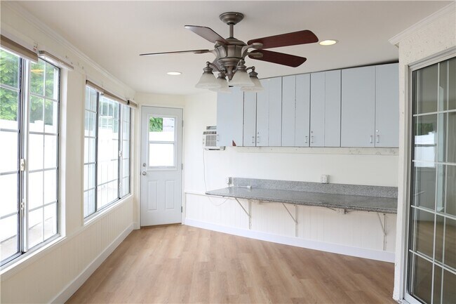 Foto del edificio - 4527 Brookview Ct