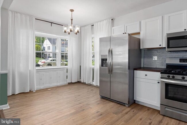 Foto del edificio - 2305 Pickwick Rd