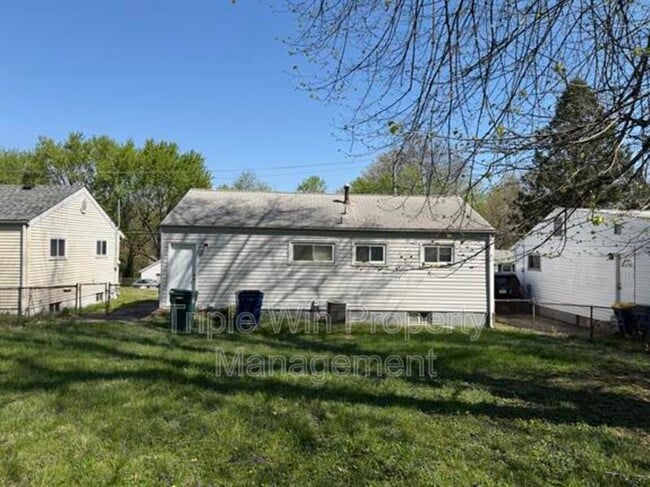 Foto del edificio - 24 Barto Dr