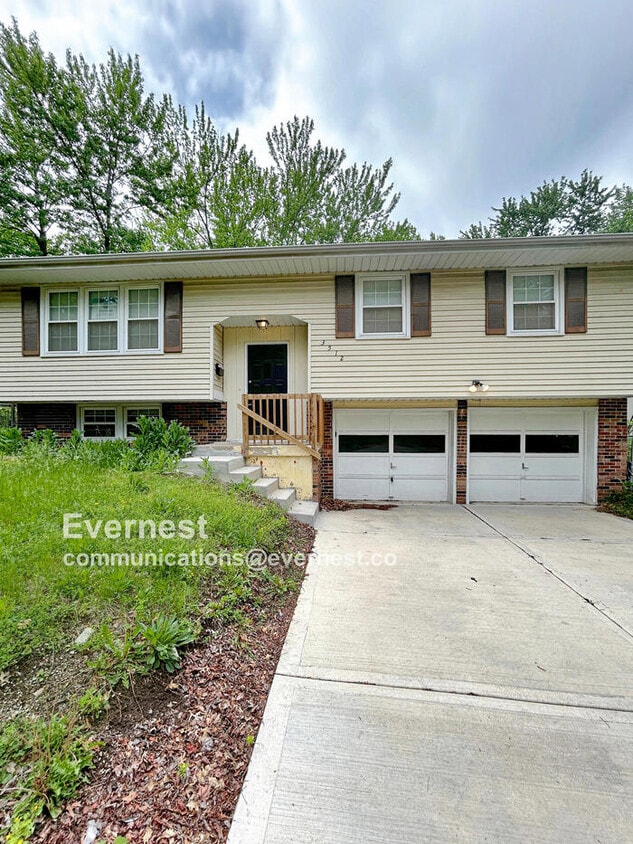 Foto principal - 3512 Bridge Manor Dr