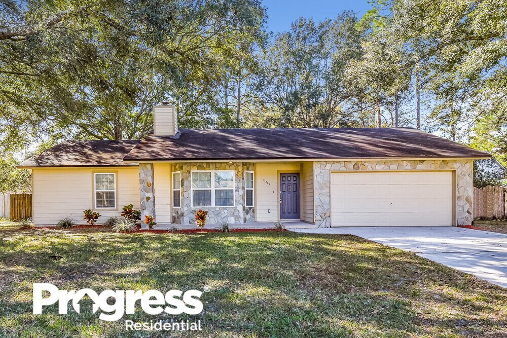 11256 Garden Moss Cir N, Jacksonville, FL 32257 House Rental in
