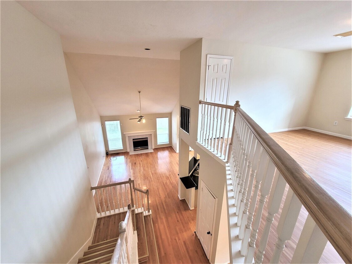 Foto del edificio - 1719 Abellfield Ln