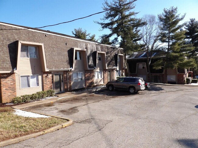 Building Photo - 1325 Powhatan Trail