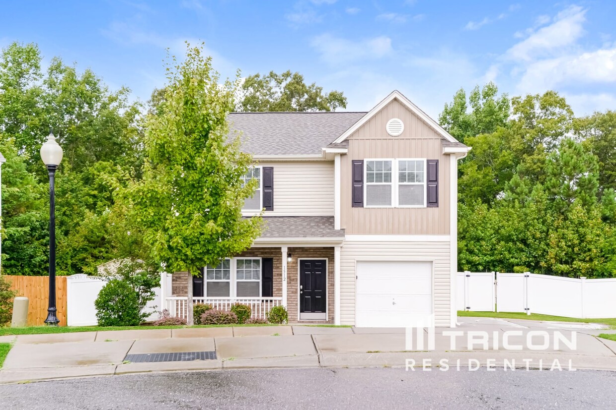 Primary Photo - 1512 Cherry Park Drive Gastonia NC