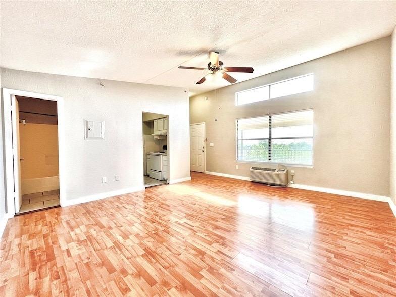 Photo - 701 W Sycamore Street Unit 306