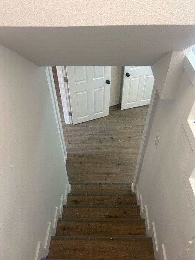 Foto del edificio - Amazing remodeled 4 bedroom home with fenc...